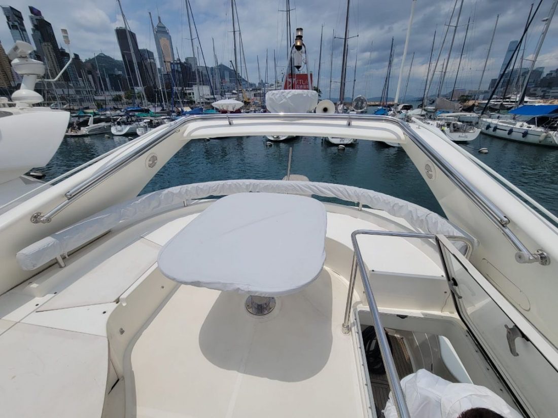 Ferretti 550 55